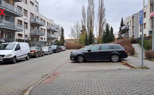 Prodej venkovního parkovacího stání 11 m2, Zbraslav, Praha 5