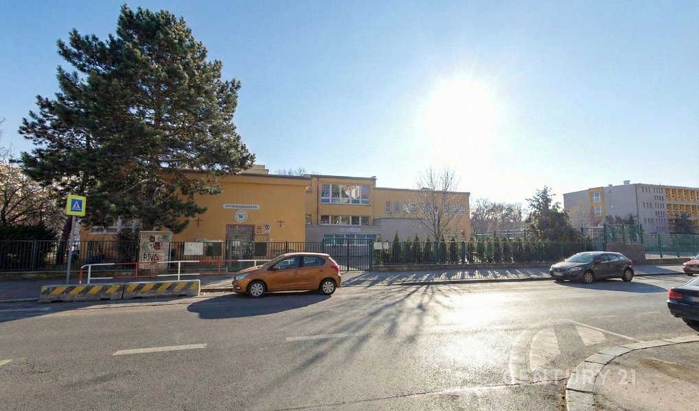 Prodej bytu 4+kk 81 m², Praha – náhled fotky 8