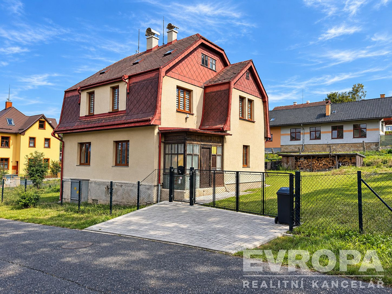 Prodej domu 138 m² s pozemkem 812 m²