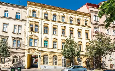 Pronájem kanceláře 277 m²