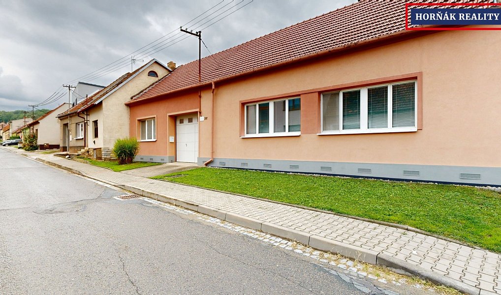 Prodej domu 195 m² s pozemkem 1 242 m², Letonice – náhled fotky 32