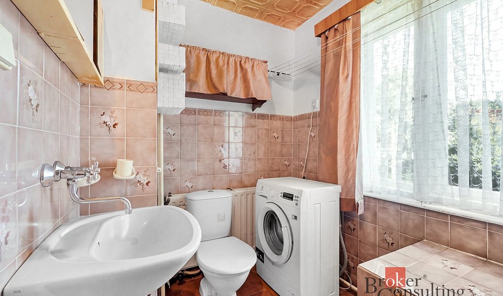 Prodej domu 184 m² s pozemkem 1 352 m², Kunratice u Cvikova – náhled fotky 25