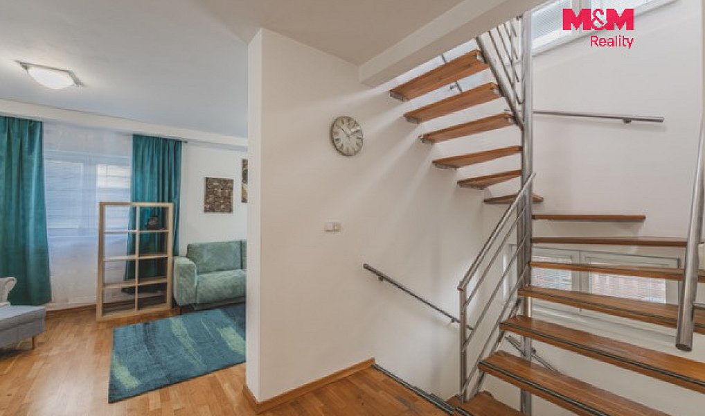 Prodej domu 150 m² s pozemkem 180 m², Hradec Králové – náhled fotky 9