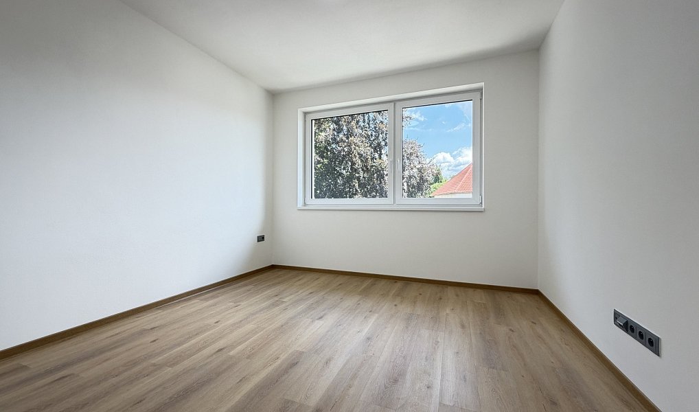 Pronájem bytu 2+kk 48 m², Napajedla – náhled fotky 9