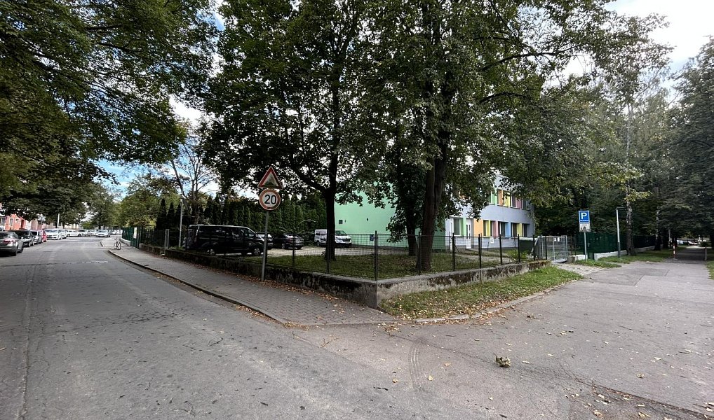 Prodej domu 806 m² s pozemkem 428 m², Ostrava – náhled fotky 3