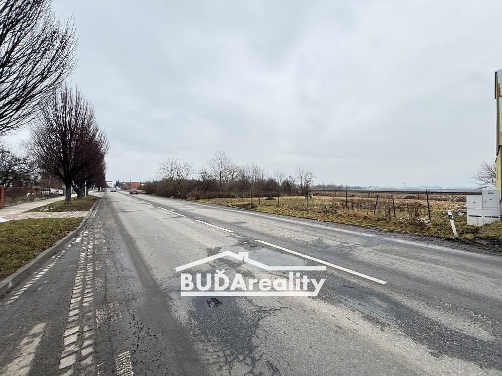 Prodej komerčního pozemku 1 037 m² – fotografie 2