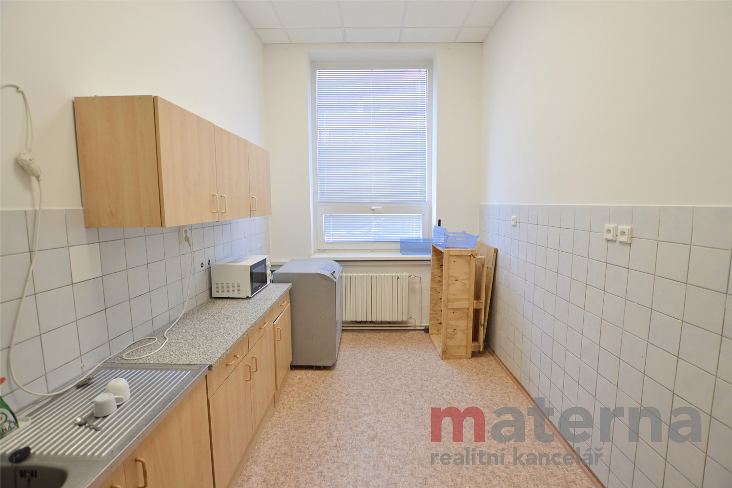Pronájem kanceláře 18 m² – fotografie 5