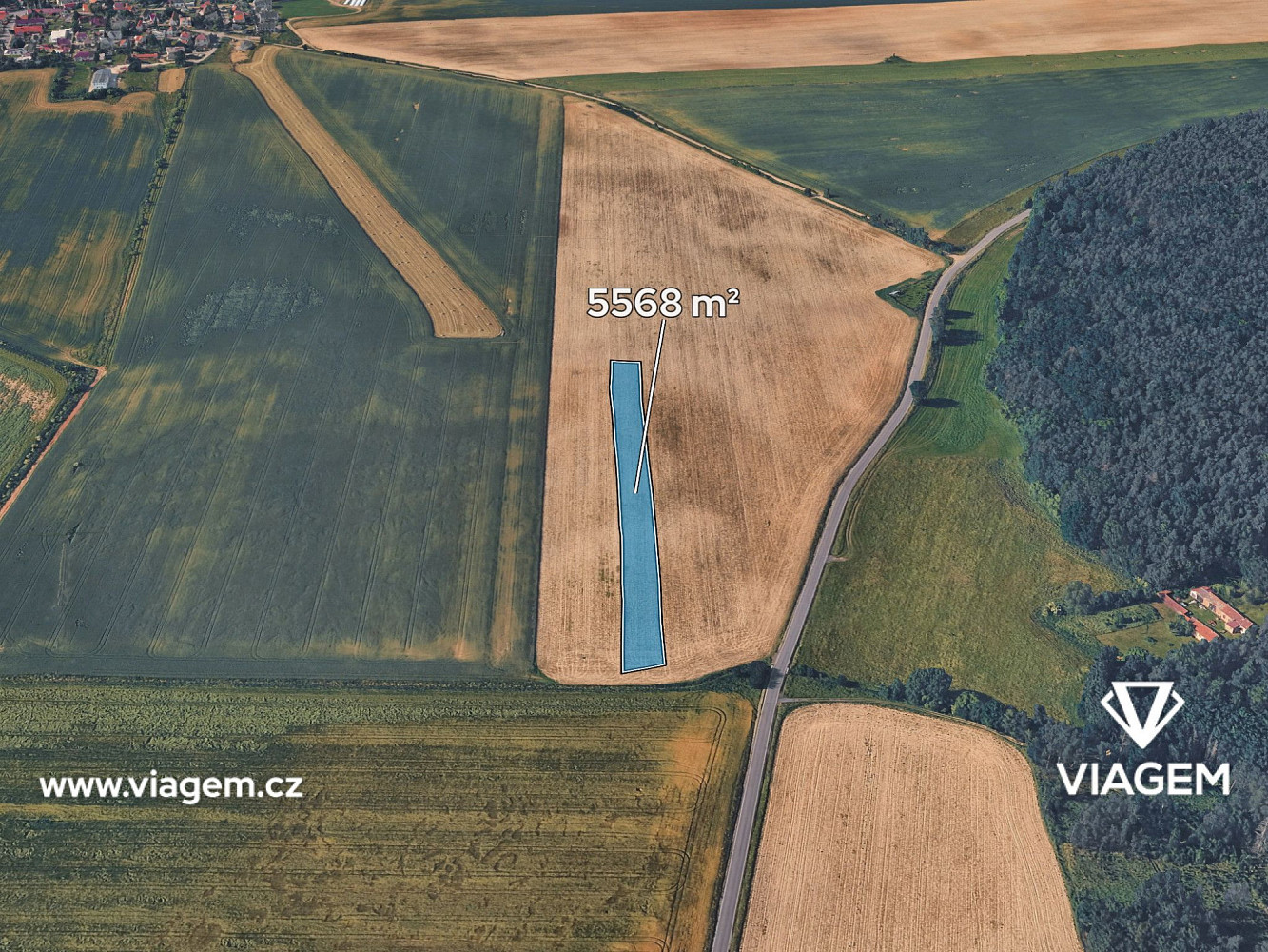 Prodej pole 1 856 m²