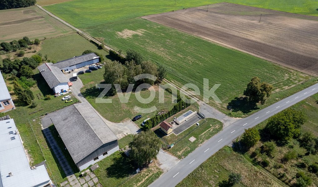 Prodej komerčního objektu (jiného typu) 740 m², Chropyně – náhled fotky 2