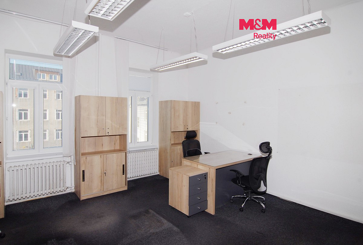 Pronájem kanceláře 135 m²