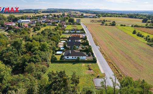 Prodej stavebního pozemku 879 m², Týnec nad Labem, okres Kolín