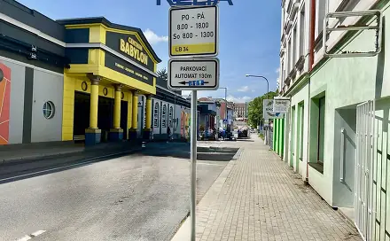 Pronájem obchodních prostor 70 m², Nitranská, Liberec - Liberec III-Jeřáb