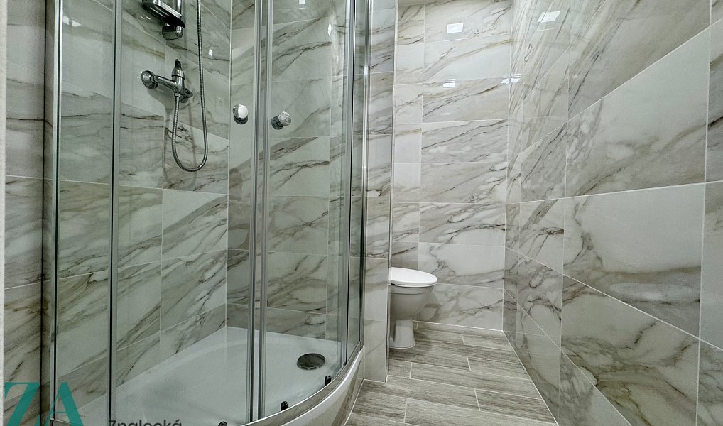 Pronájem bytu 1+kk 28 m², Hodonín – náhled fotky 9