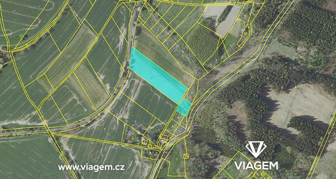 Prodej pole 1 830 m²