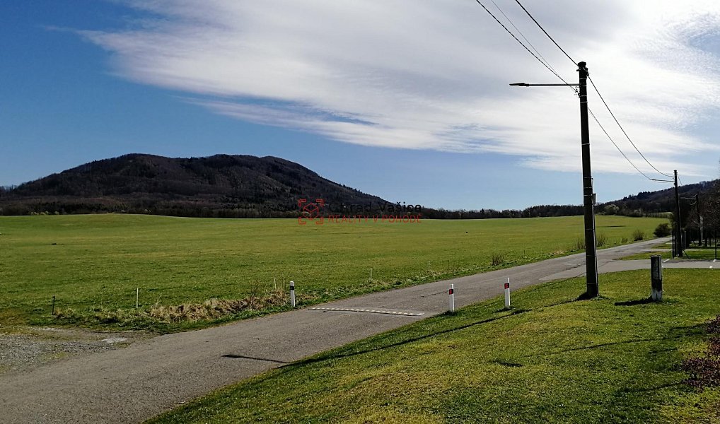 Prodej stavebního pozemku 3 760 m², Ženklava – náhled fotky 4