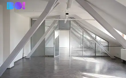 Pronájem kanceláře 120 m², Zubatého, Praha 5 - Smíchov