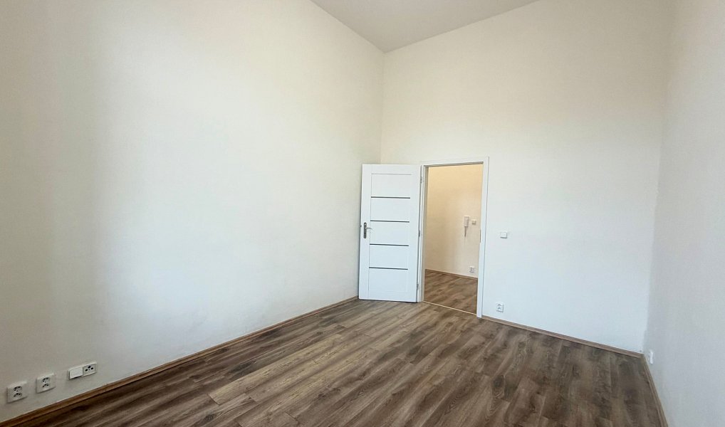 Pronájem bytu 3+kk 84 m², Cheb – náhled fotky 9