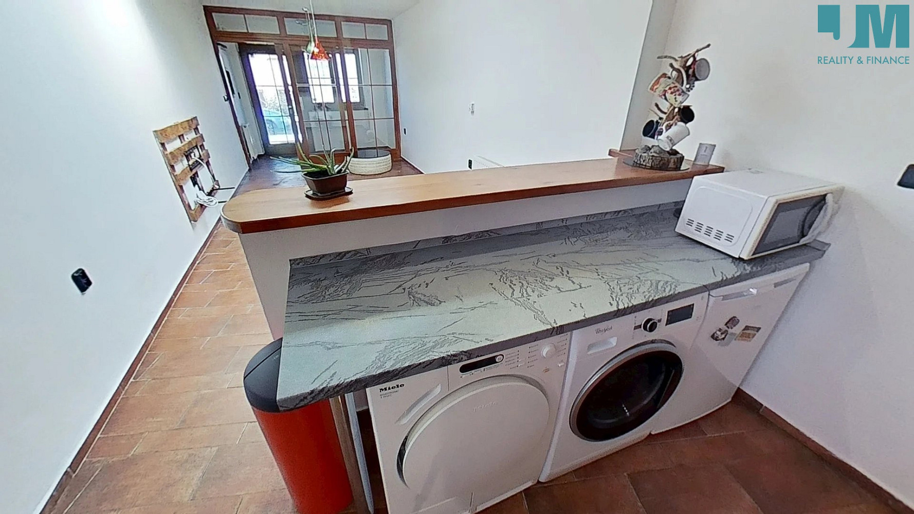 Pronájem bytu 2+kk 46 m² – fotografie 4