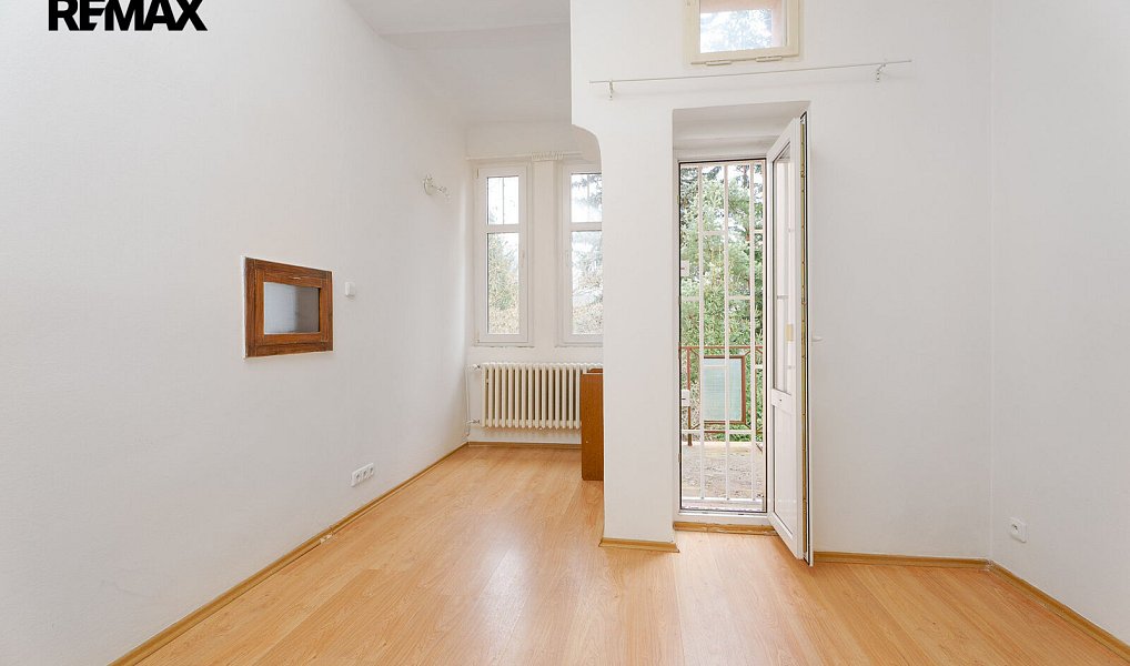 Prodej domu 269 m² s pozemkem 496 m², Praha – náhled fotky 23