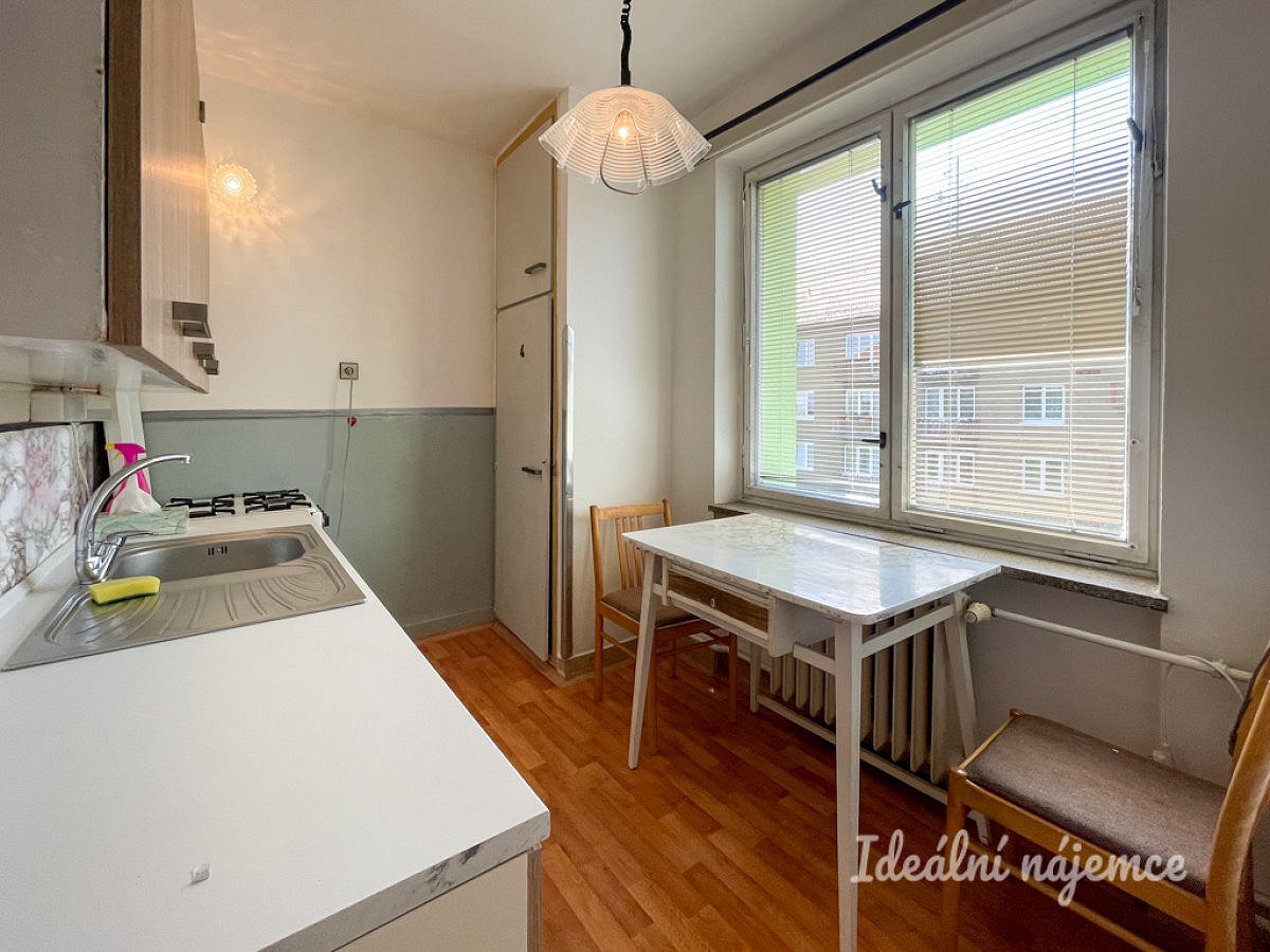 Pronájem bytu 2+1 60 m² – fotografie 3
