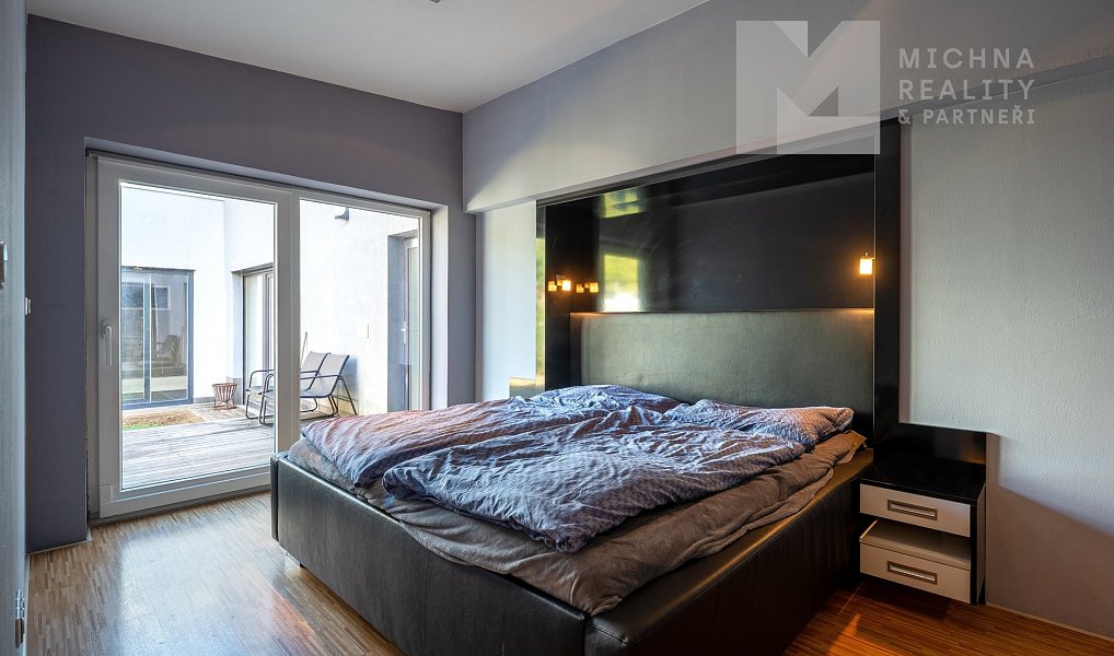 Prodej domu 221 m² s pozemkem 4 496 m², Žernovník – náhled fotky 11