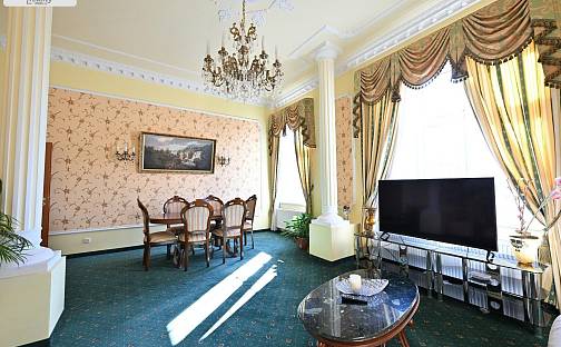 Prodej bytu 1+kk 38 m², Západní, Karlovy Vary
