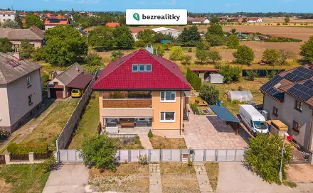 Prodej domu 150 m² s pozemkem 799 m², Hronkova, Hradec Králové - Plotiště nad Labem
