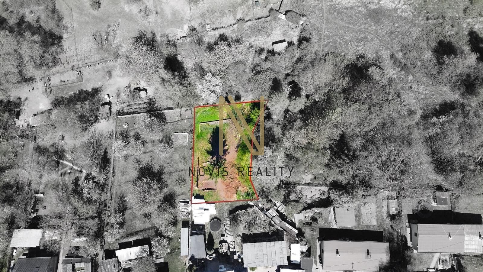 Prodej stavebního pozemku 400 m² – fotografie 4