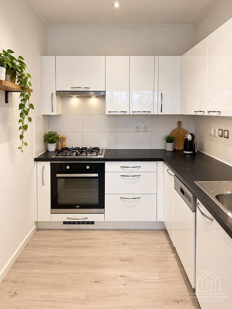 Pronájem bytu 2+kk 47 m² – fotografie 2