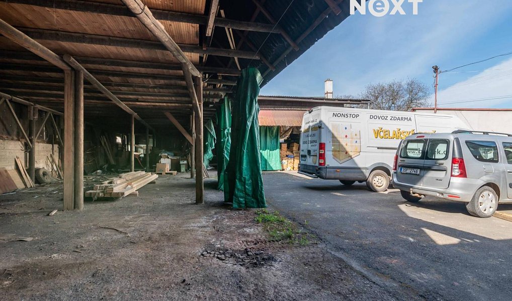 Prodej výrobních prostor 840 m², Jesenice – náhled fotky 16