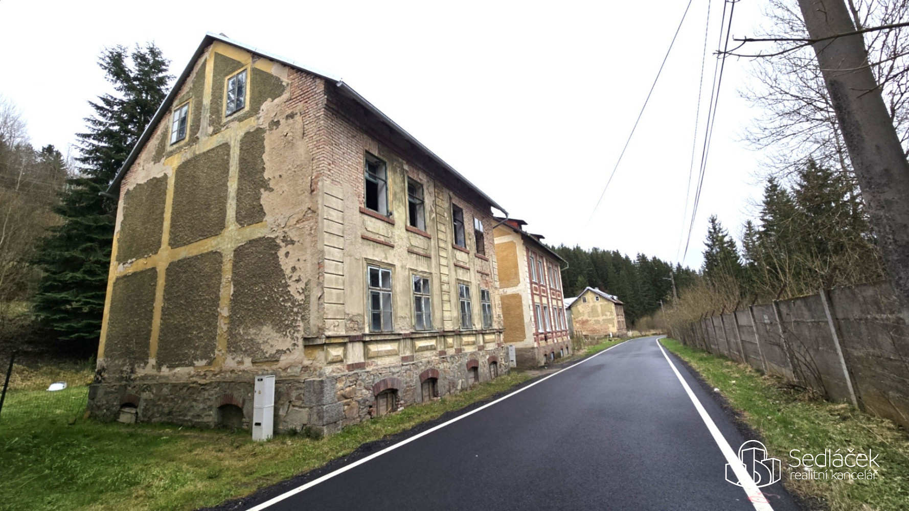 Prodej domu 300 m² s pozemkem 121 m²