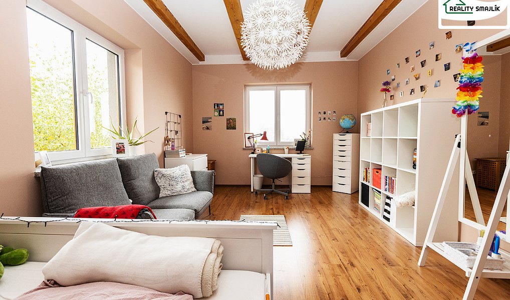 Prodej domu 250 m² s pozemkem 1 048 m², Pomezí nad Ohří – náhled fotky 8