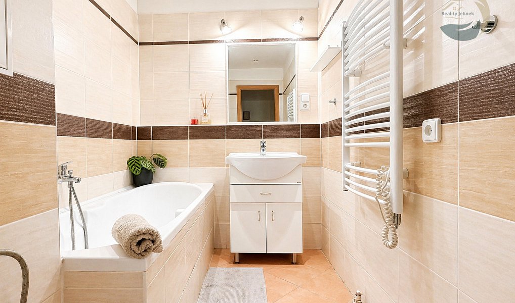 Prodej bytu 3+1 76 m², Plzeň – náhled fotky 22