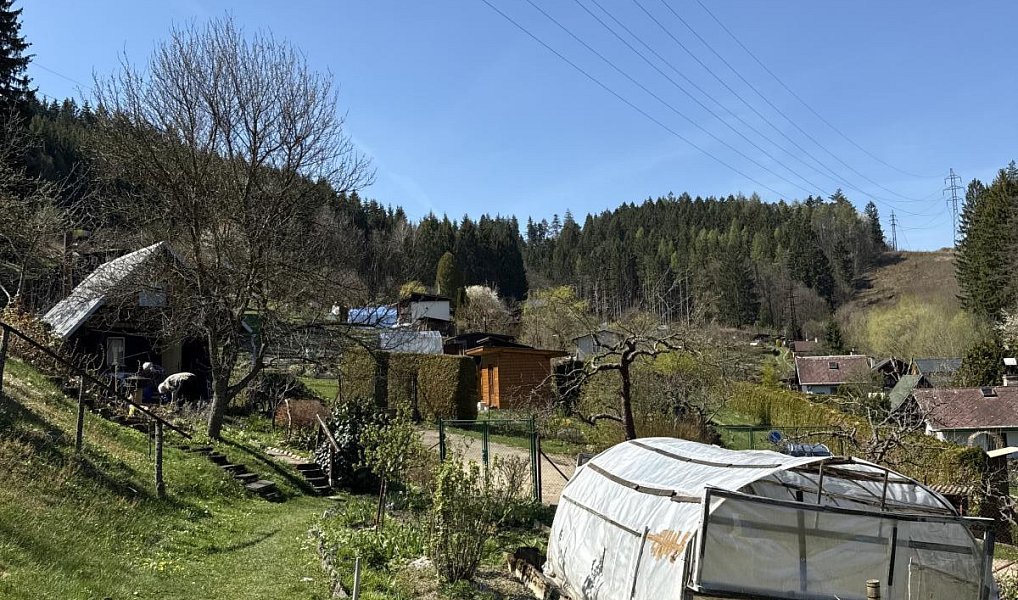 Prodej chaty/chalupy 357 m² s pozemkem 357 m², Vsetín – náhled fotky 26