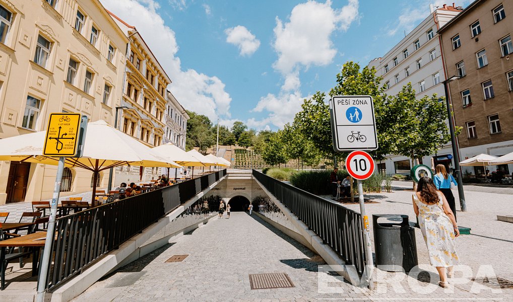 Pronájem bytu 2+1 67 m², Praha – náhled fotky 2