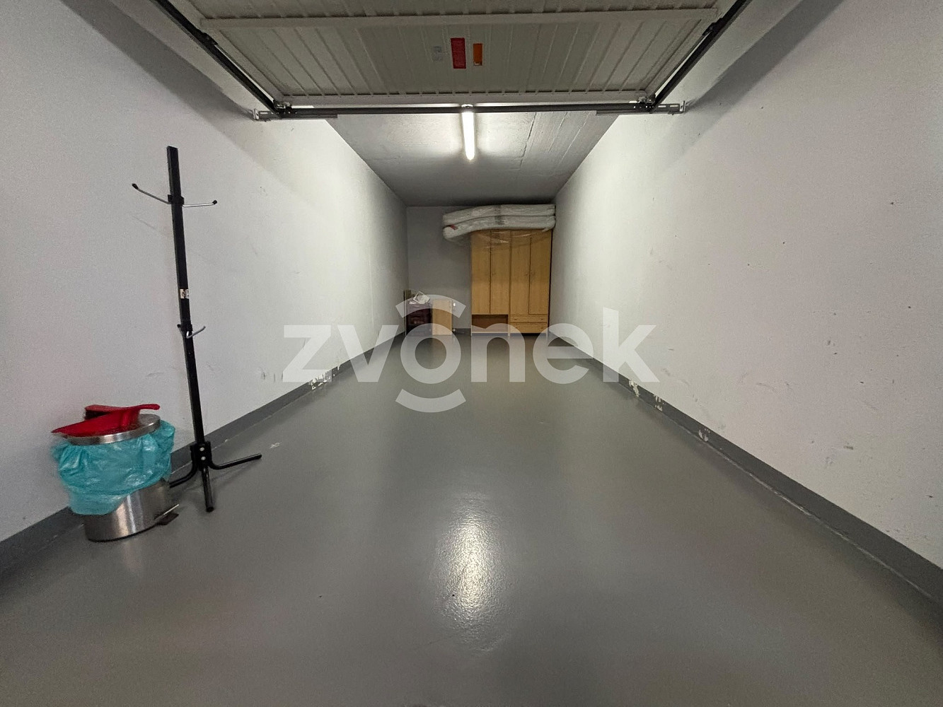 Pronájem garáže 20 m2, zlín — photo 2
