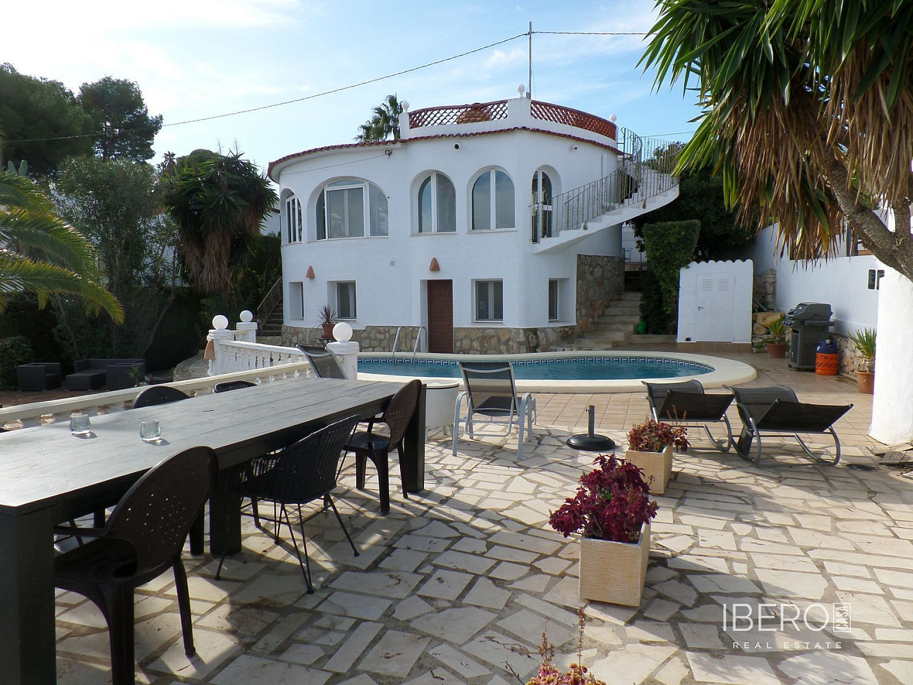 Prodej domu 283 m² s pozemkem 674 m² - Más
