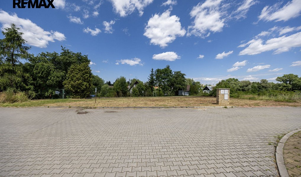 Prodej stavebního pozemku 695 m², Praha – náhled fotky 19