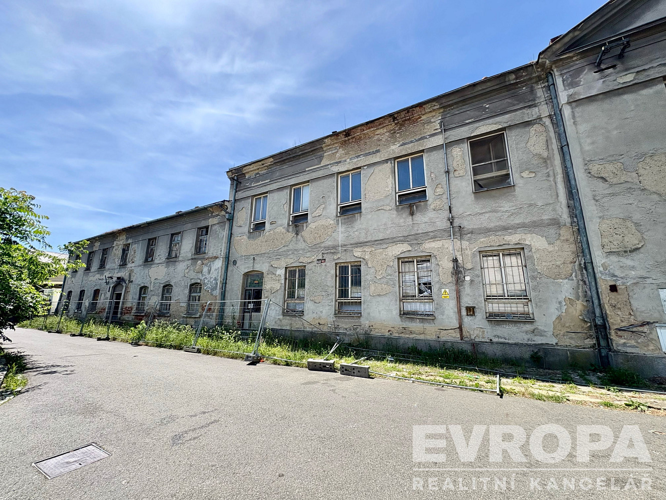 Prodej stavebního pozemku 742 m² – fotografie 5