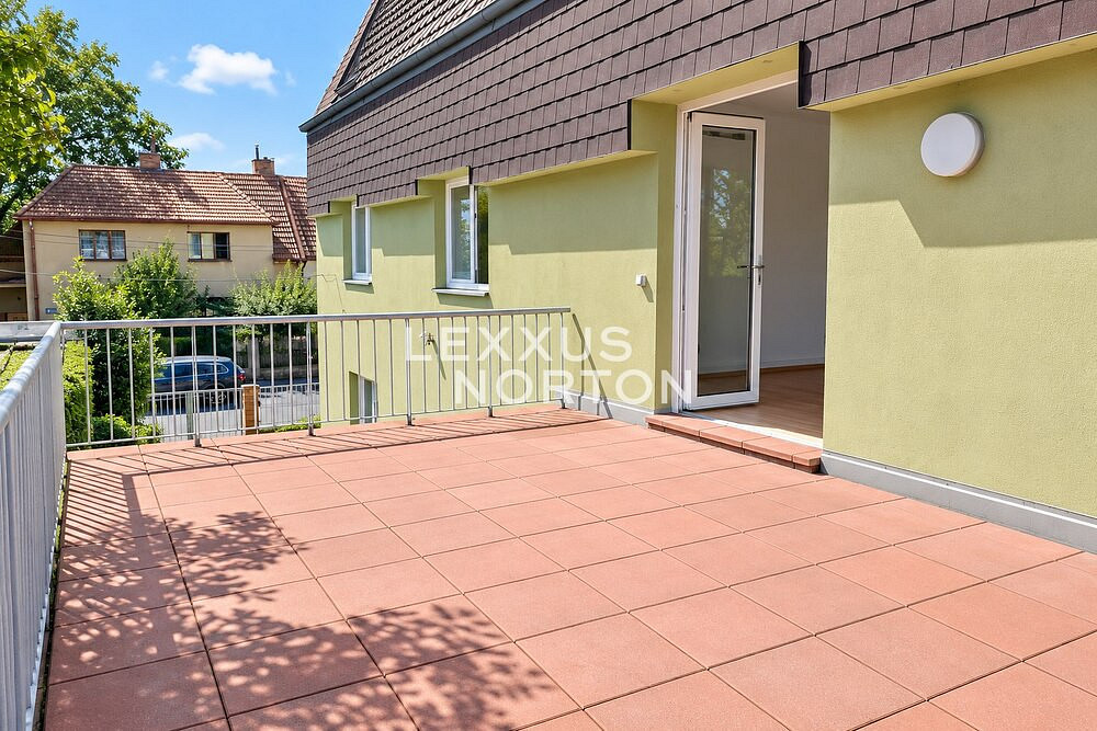 Pronájem bytu 4+1 155 m² – fotografie 3
