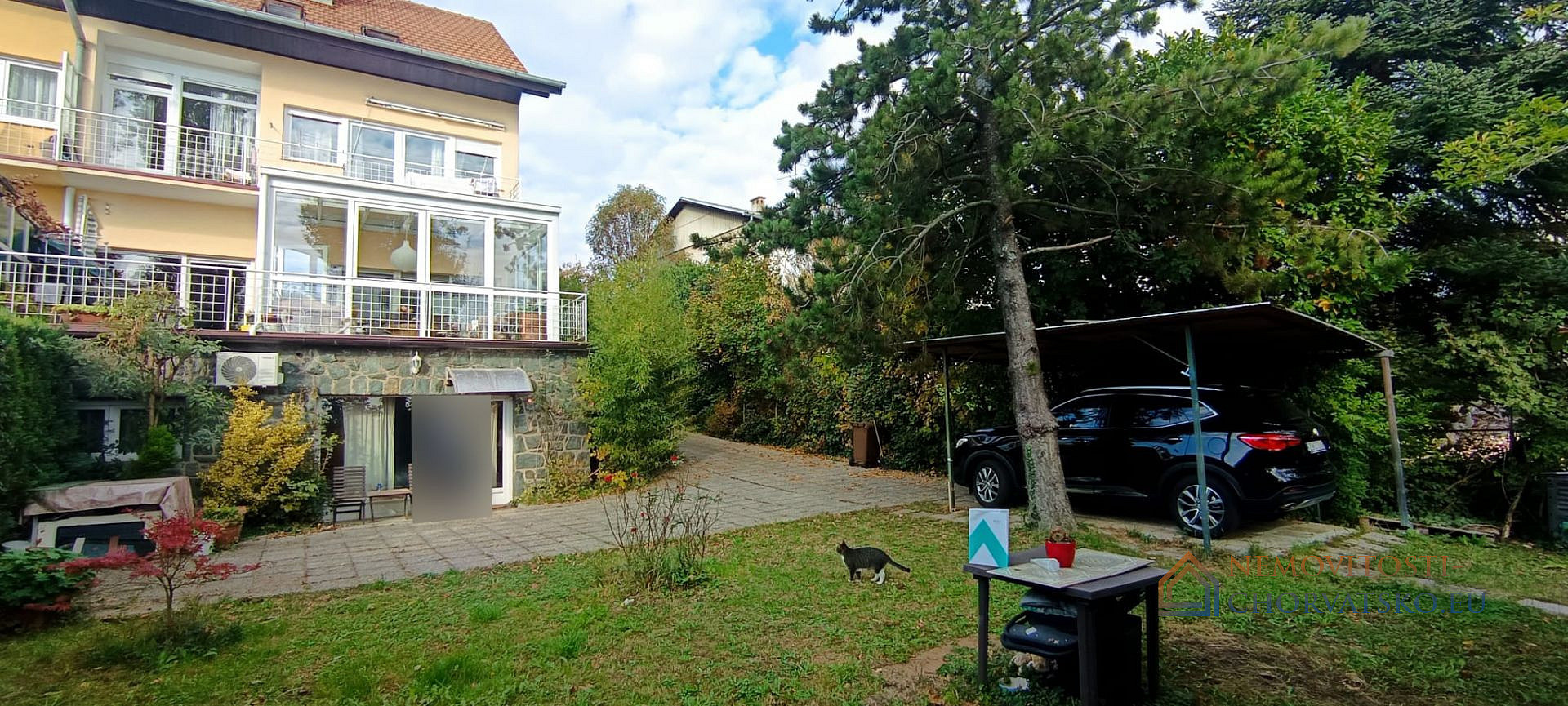 Prodej domu 616 m² s pozemkem 616 m² - Widok 2
