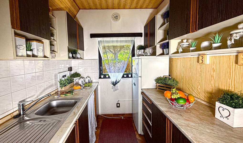 Prodej chaty/chalupy 96 m² s pozemkem 376 m², Římov – náhled fotky 8