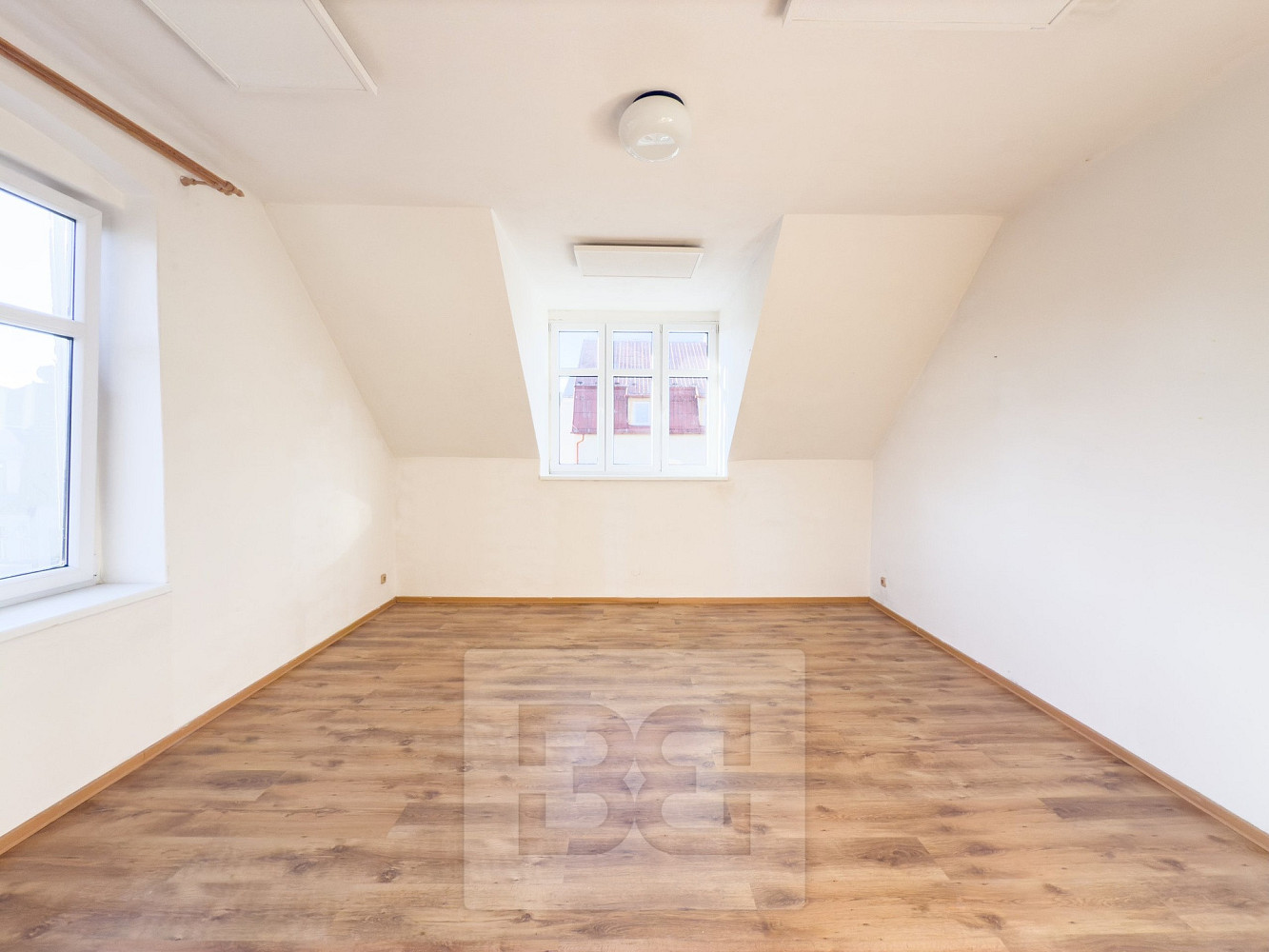 Pronájem bytu 3+kk 81 m² – další