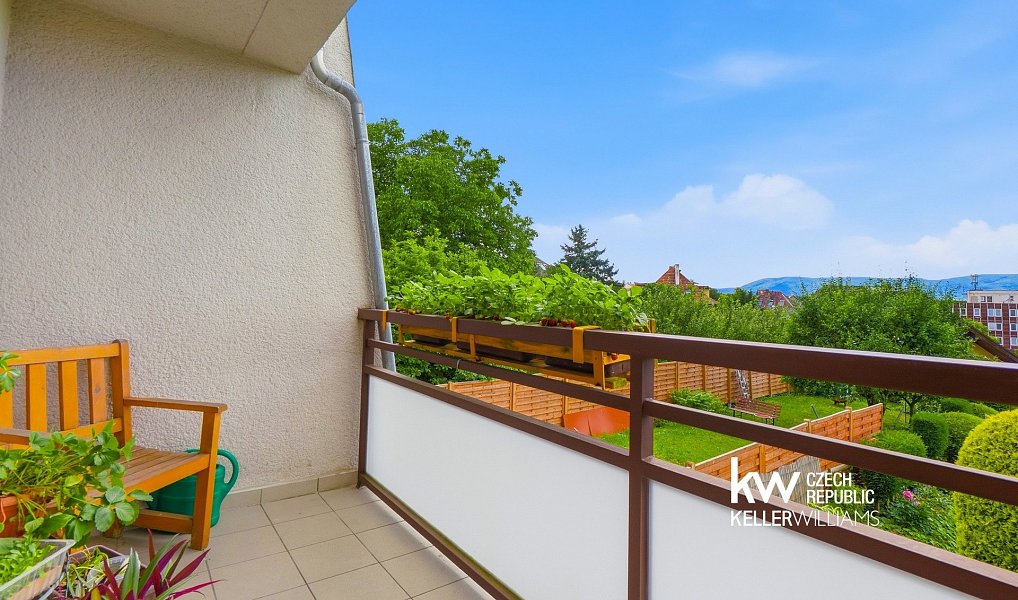 Prodej domu 252 m² s pozemkem 304 m², Teplice – náhled fotky 30
