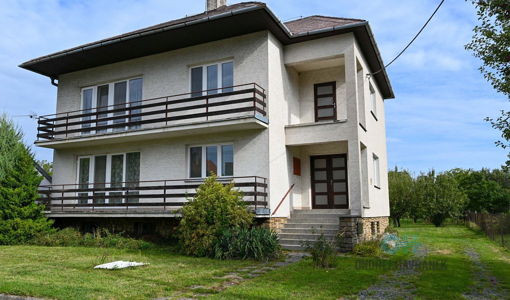 Prodej domu 222 m² s pozemkem 1 131 m², Chvalčov – náhled fotky 2
