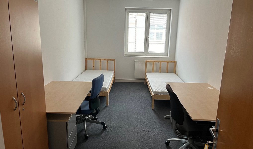 Pronájem bytu 1+kk 20 m², Pardubice – náhled fotky 7
