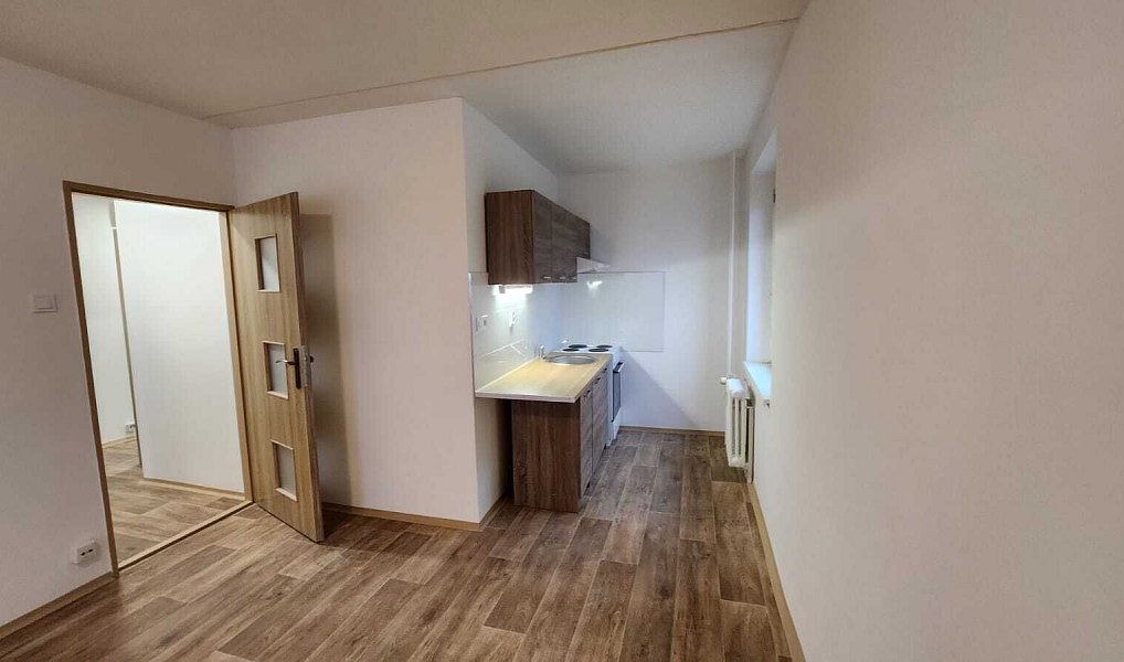 Pronájem bytu 2+kk 40 m², Most – náhled fotky 4