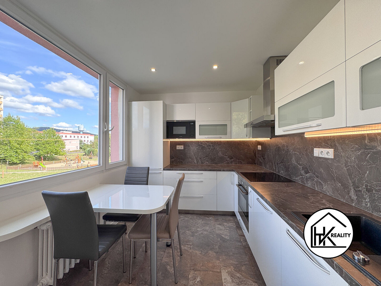 Prodej bytu 2+1 61 m²