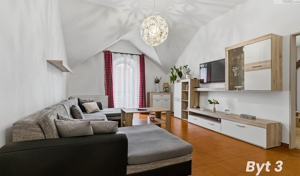Prodej domu 330 m² s pozemkem 359 m², Duchcov – náhled fotky 21