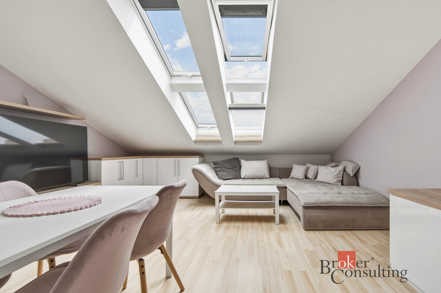 Prodej bytu 3+kk 69 m² – fotografie 3